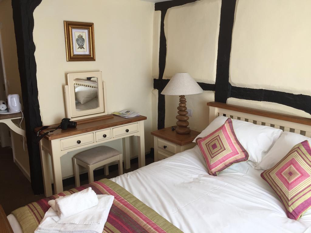 The Talbot Hotel Cleobury Mortimer Extérieur photo