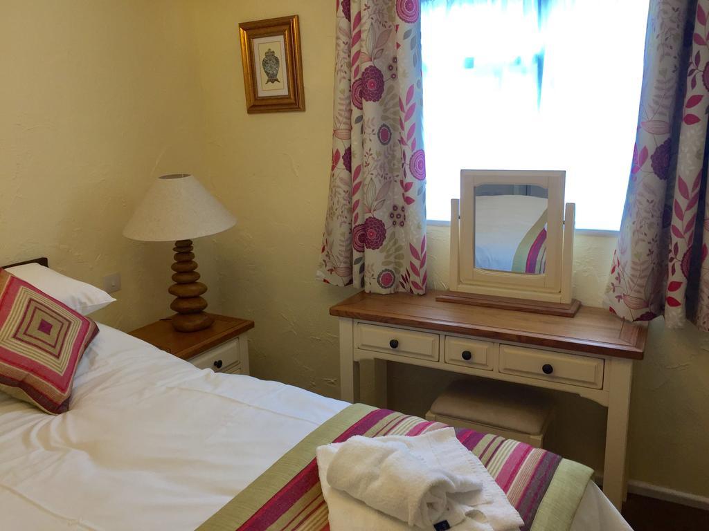 The Talbot Hotel Cleobury Mortimer Extérieur photo