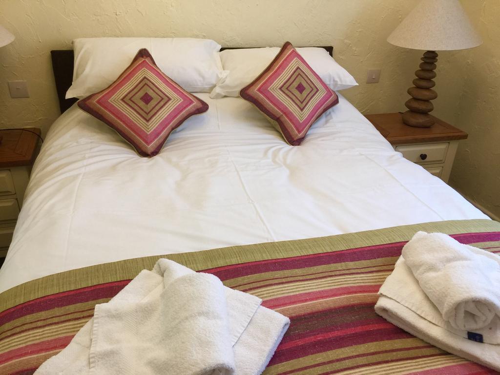 The Talbot Hotel Cleobury Mortimer Extérieur photo