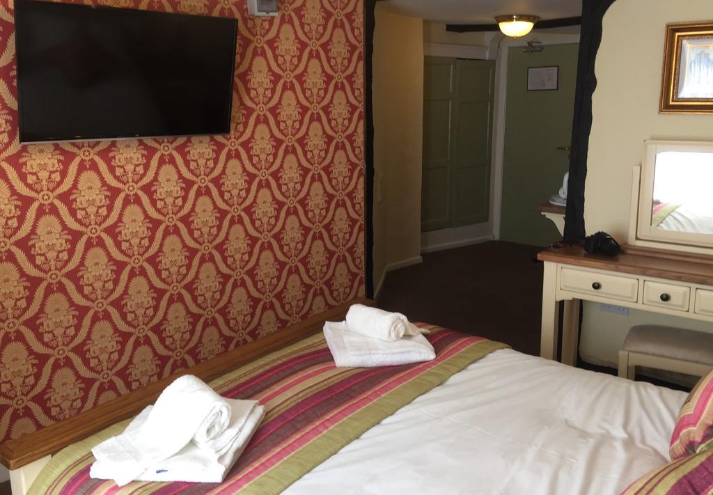 The Talbot Hotel Cleobury Mortimer Extérieur photo