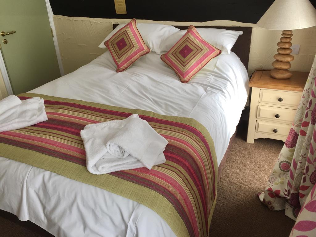 The Talbot Hotel Cleobury Mortimer Extérieur photo
