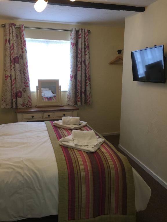 The Talbot Hotel Cleobury Mortimer Extérieur photo