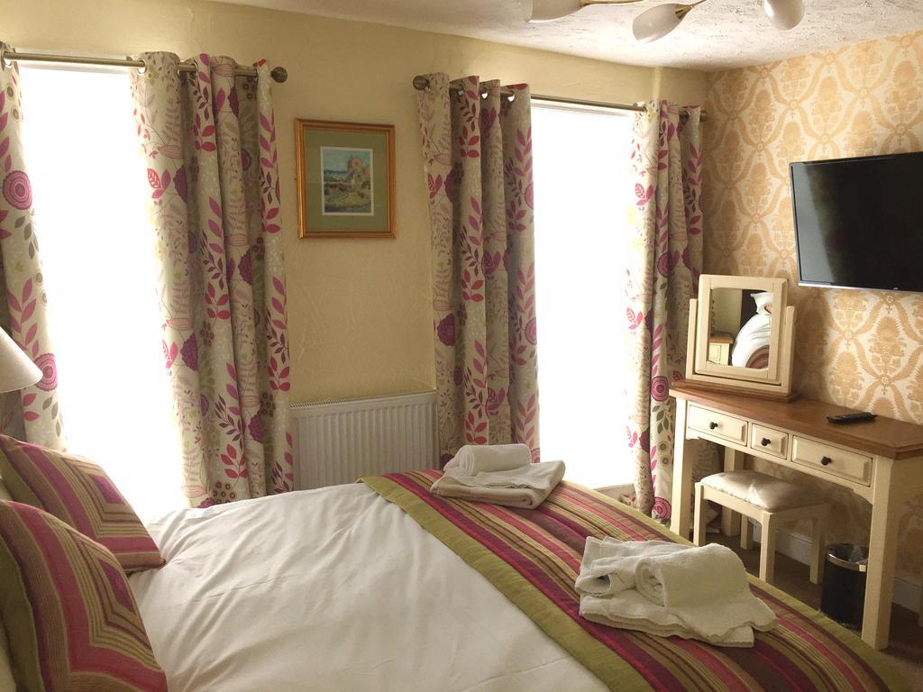 The Talbot Hotel Cleobury Mortimer Extérieur photo