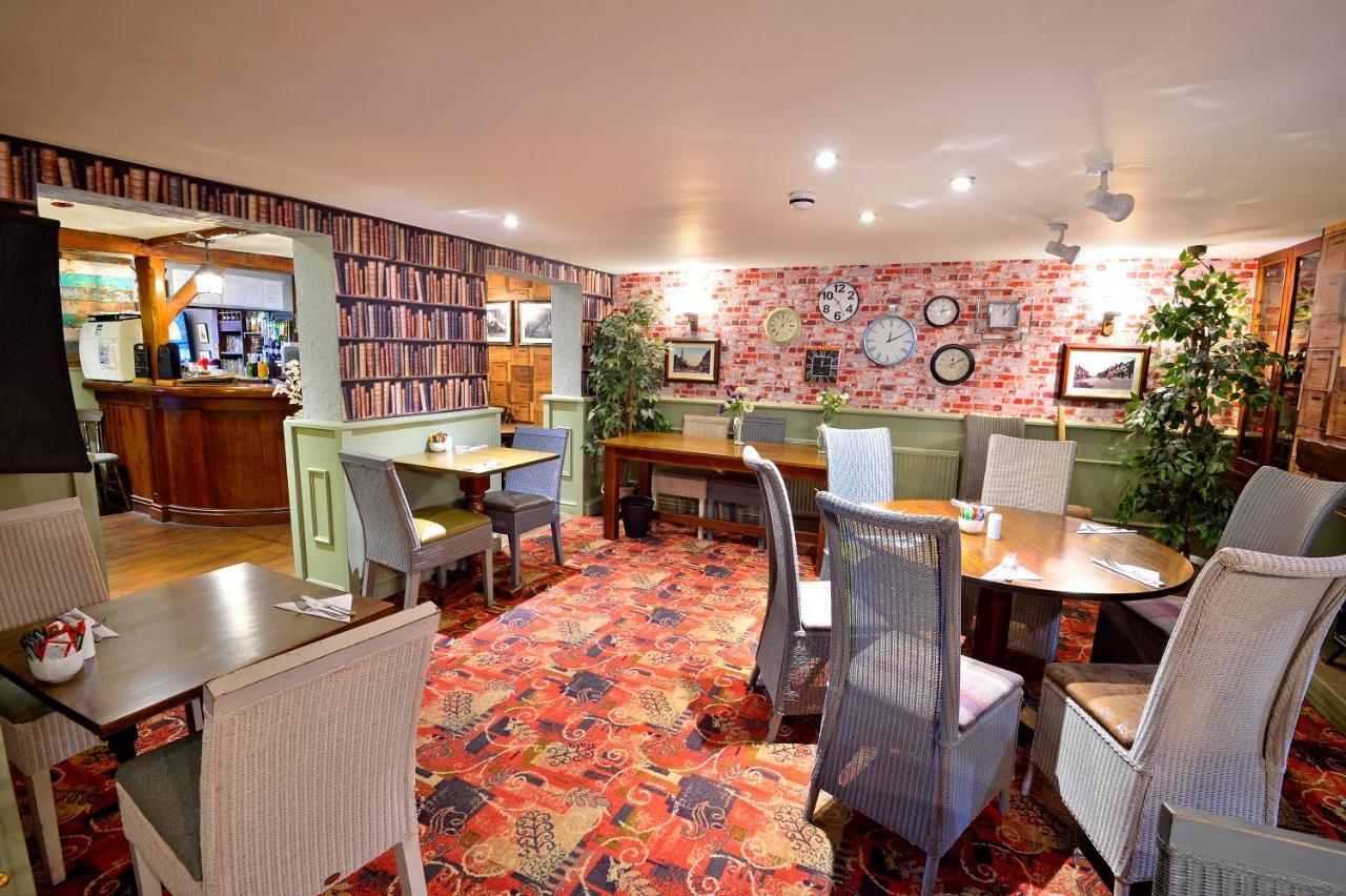 The Talbot Hotel Cleobury Mortimer Extérieur photo