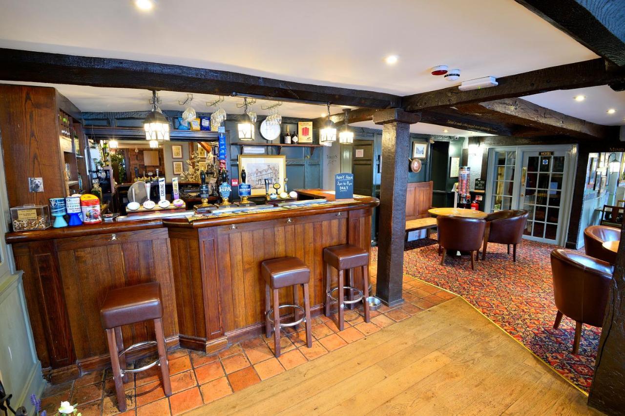 The Talbot Hotel Cleobury Mortimer Extérieur photo